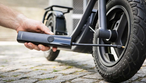 Die Bedeutung des Reifendrucks bei E-Scootern: Eine detaillierte Betrachtung
