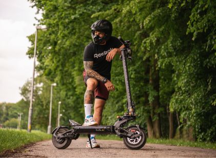 Teverun Fighter Mini Pro eKFV E-Scooter mit Straßenzulassung bei Trittbrett Helden