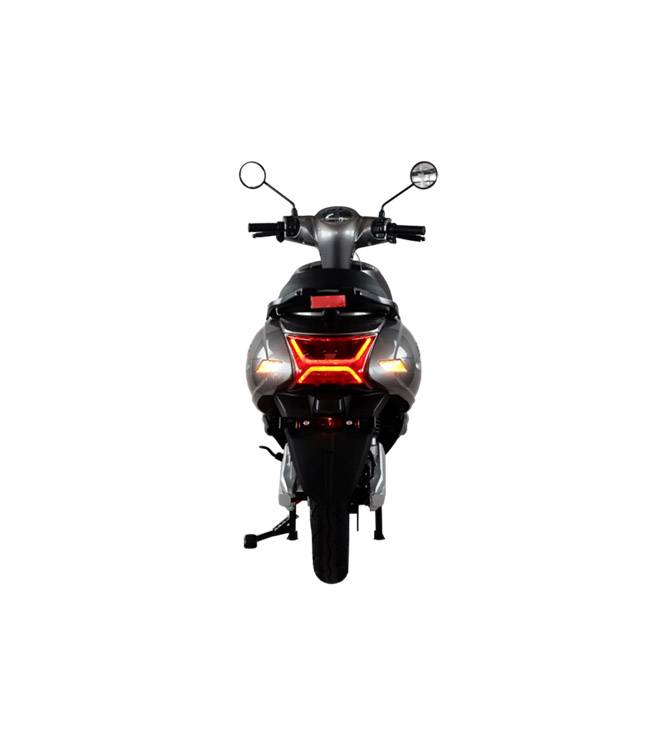 TBH Nova+ 110 km/h 6000W E-Roller - der Citycruiser Silber Schwarz Kein Topcase